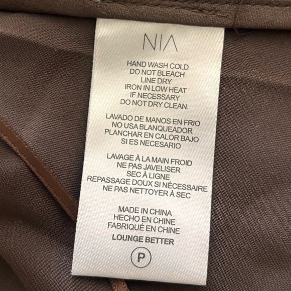 NIA camisole top NWT - Picture 7 of 8